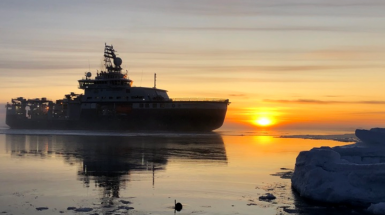 nave nel mare del nord