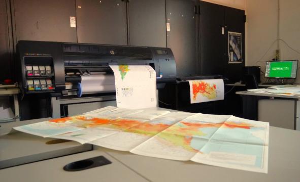 foto plotter e stampa per il laboratorio di geomatica ambientale